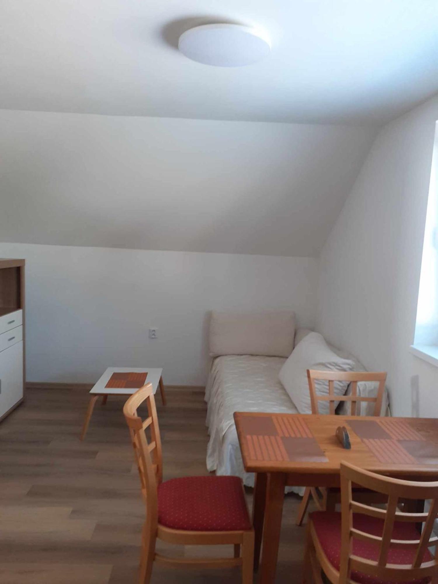 Apartmanovy Dum Terka ซาซริวา ภายนอก รูปภาพ